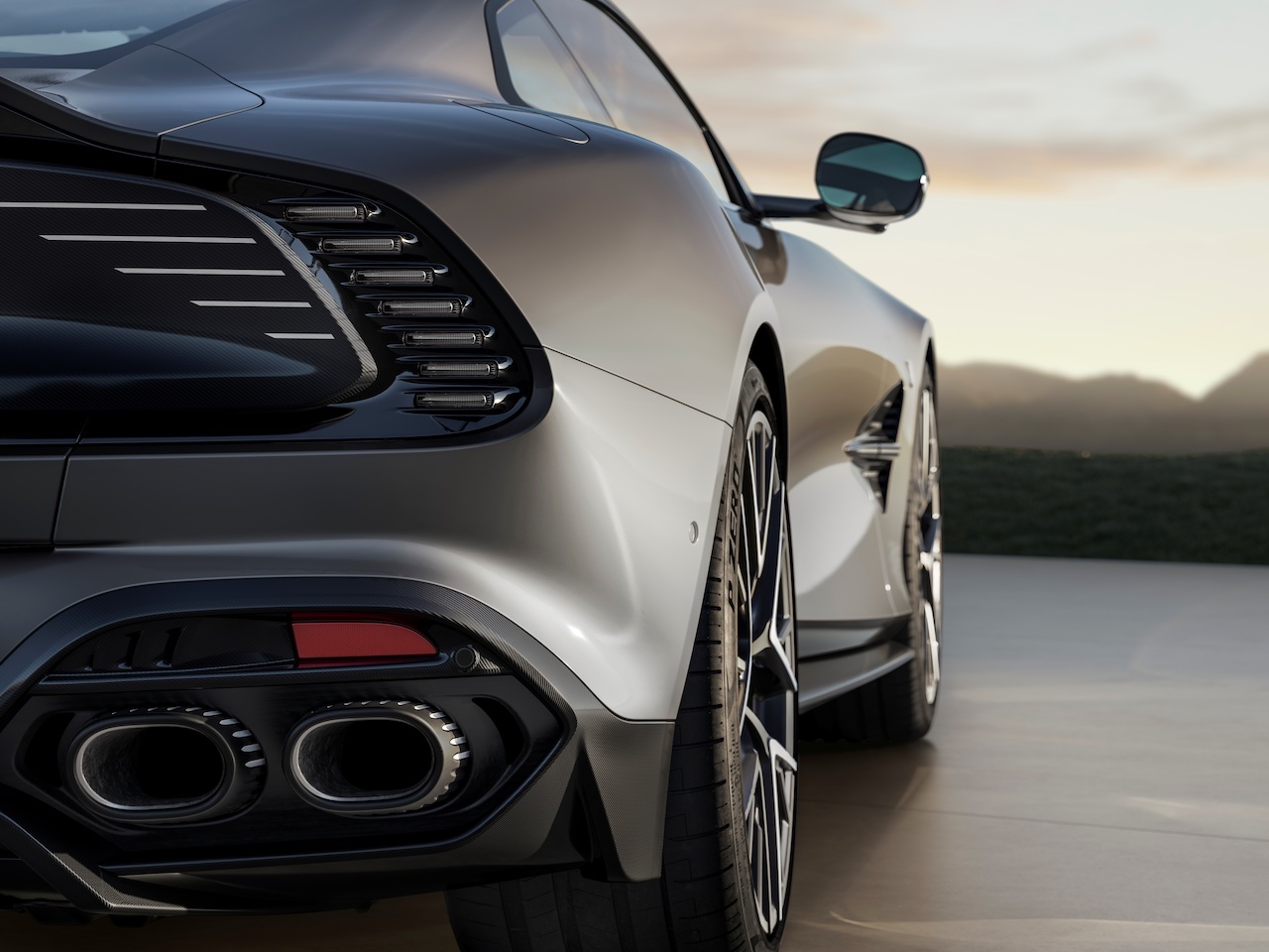 Aston-Martin-Vanquish-25_10